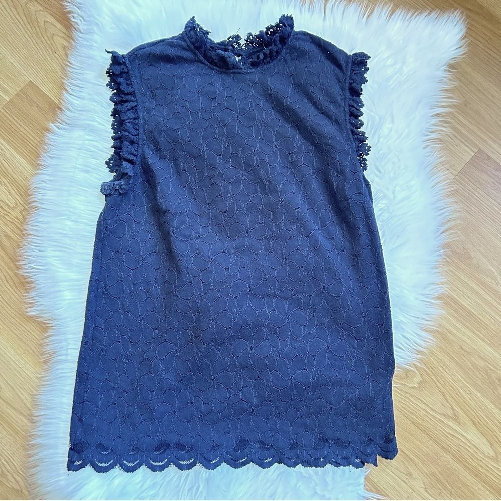 Everleigh black lace sleeveless top size small